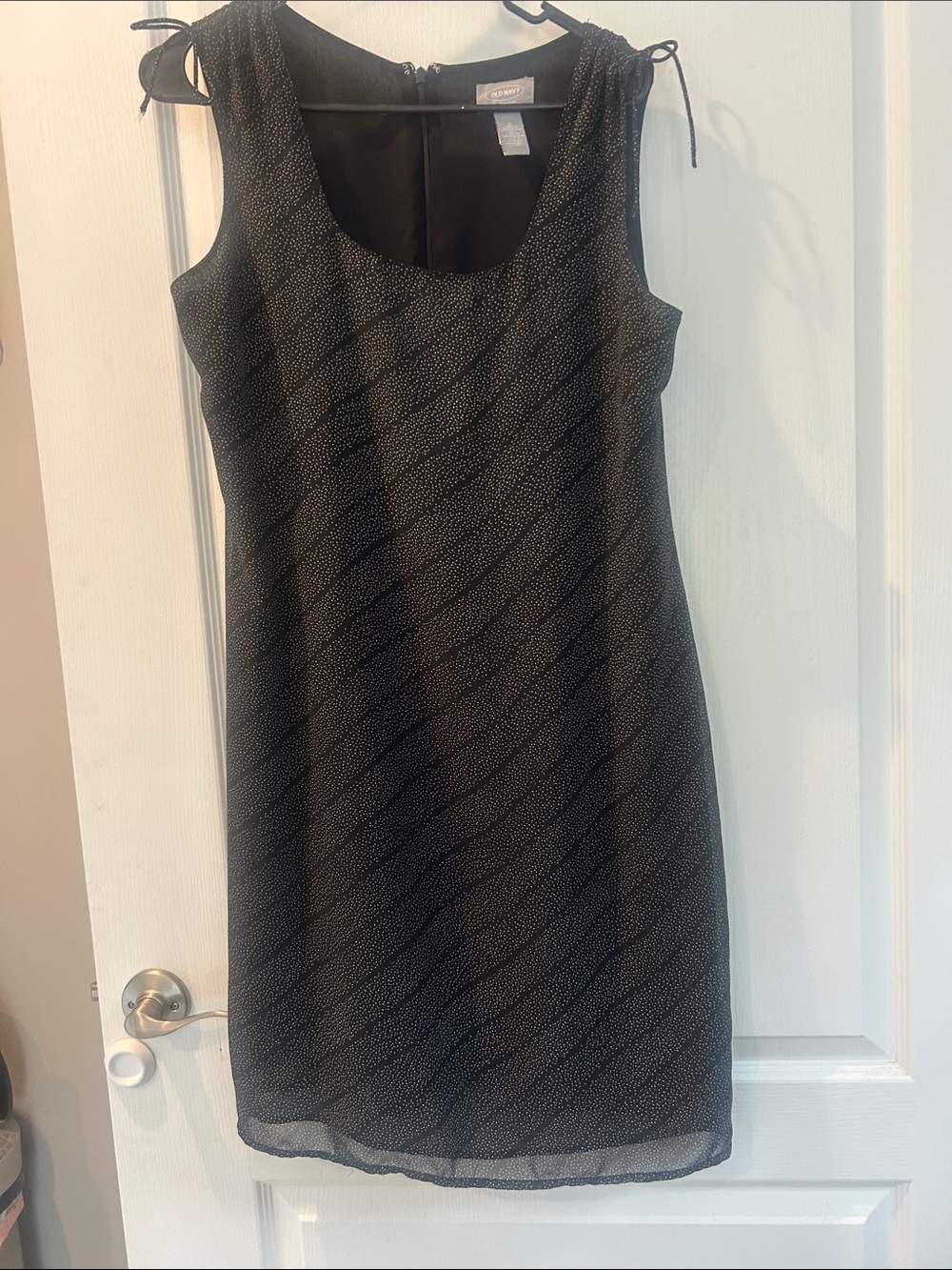 Classy Old Navy Black Shift Dress with Subtle Dot Print 10